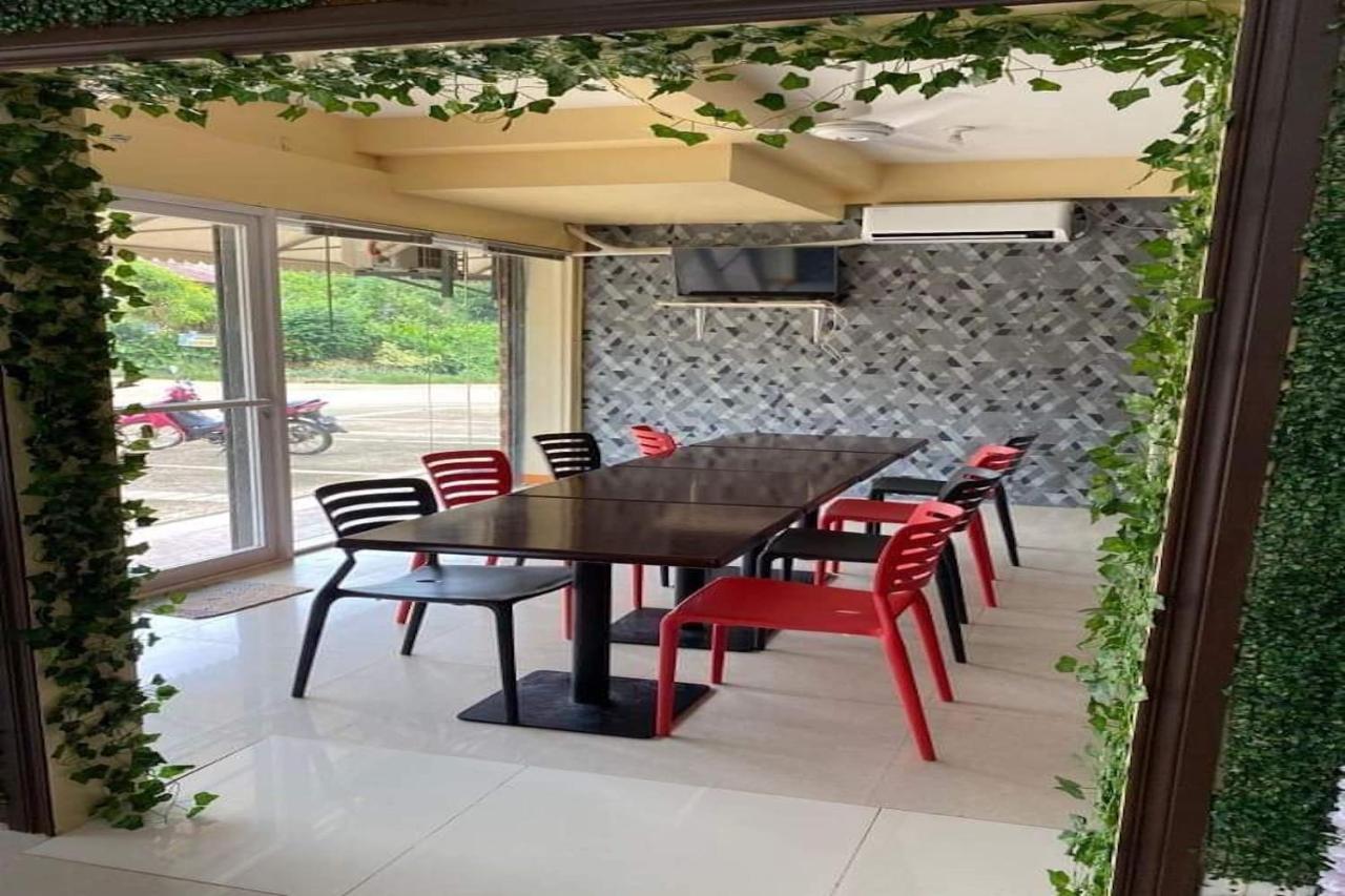 Oyo 900 Tahanan Ni Kuya Juan Puerto Princesa Exterior photo